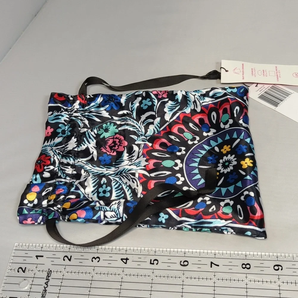 Vera Bradley Travel Sleep Set (Missing Pillowcase) Stained Glass Medalli… - Picture 7 of 7